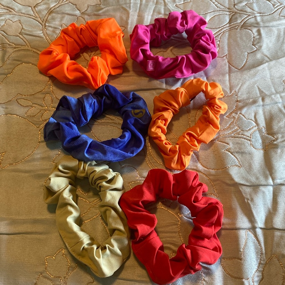 scrunchies